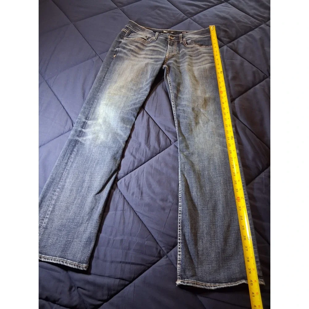 BKE Aiden Straight Leg Jeans Mens 31x32 Medium Wash Distressed Denim